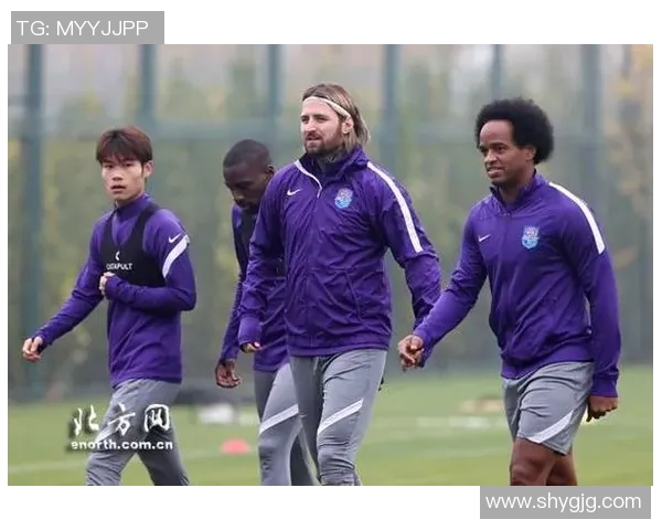 足球转会风云：球星转场背后的秘密与未来趋势解析