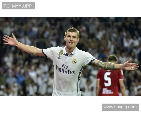 历史足球后卫球星排名榜揭晓 谁是最强防线之王